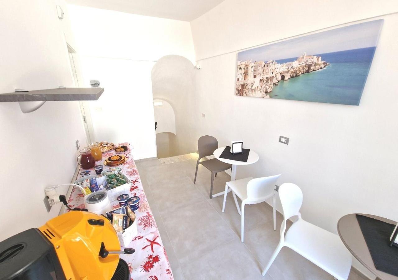 B&B Tra Le Vie Del Borgo 维耶斯泰 外观 照片